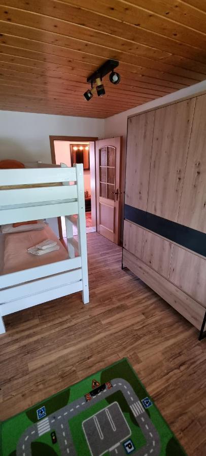 Appartement Lissi - Ruhig, Idyllisch & Grosszuegig Salem  Exterior foto